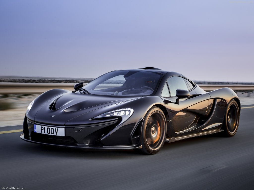 مک لارن (McLaren P1 LM)